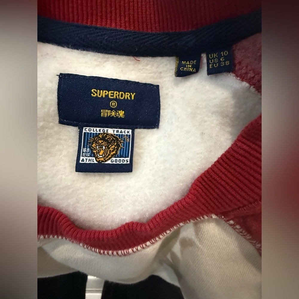 Superdry Red and White Sweatshirt with Logo - Picture 4 of 5